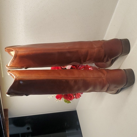 Wms FRYE extended calf leather riding boots (sz 7B) - Picture 7 of 10